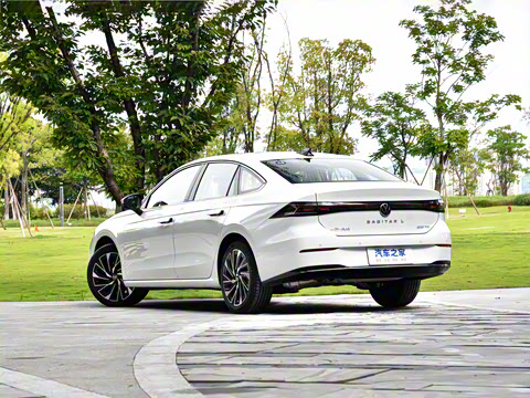 2026�� L 300TSI DSG ������