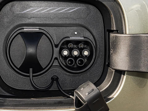 2025�� DM 215KM�����״��콢��