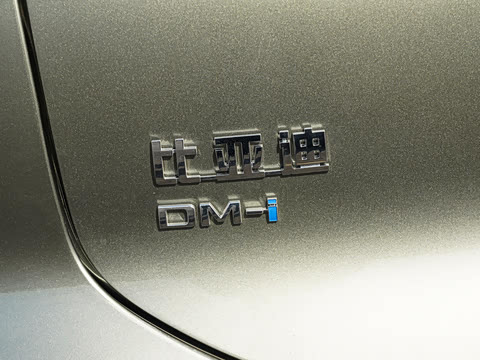 2025�� DM 215KM�����״��콢��