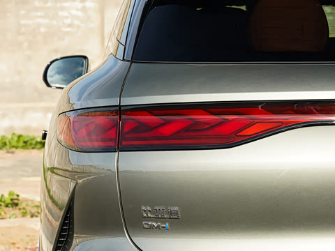 2025�� DM 215KM�����״��콢��