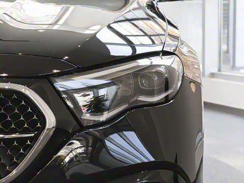 2026�� E 300 ʱ�����˶���