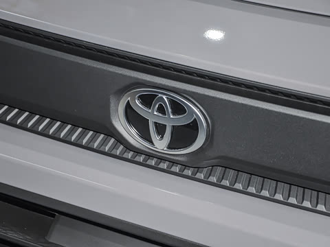 2026�� 2.0L ����������