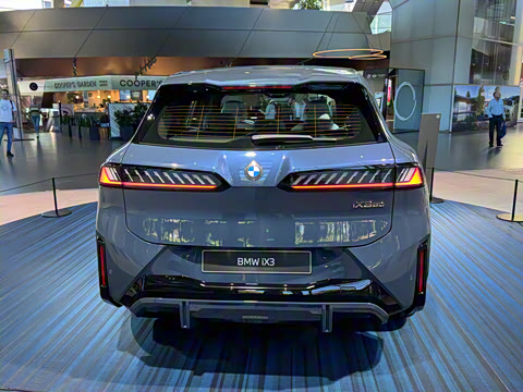 2026�� 50 xDrive