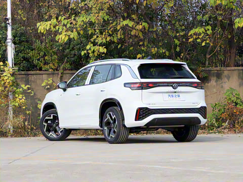 2026 ̽L 330TSI ӢCity