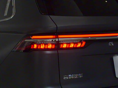 2025�� ������ 2.0TD �Զ����ǰ�