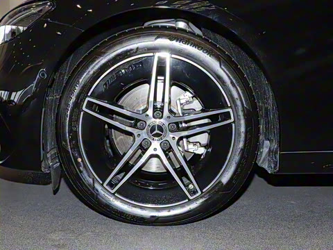 2026�� E 260 �˶���