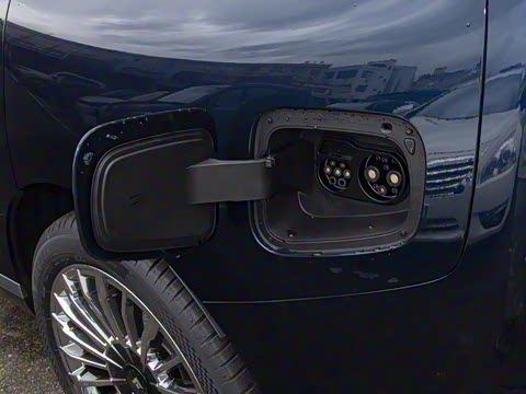 2025�� 750 Max���������״��