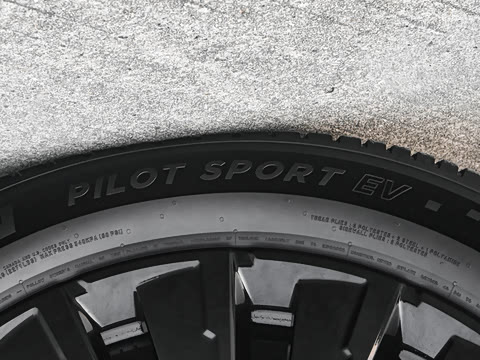 2026�� Ultra+ ������