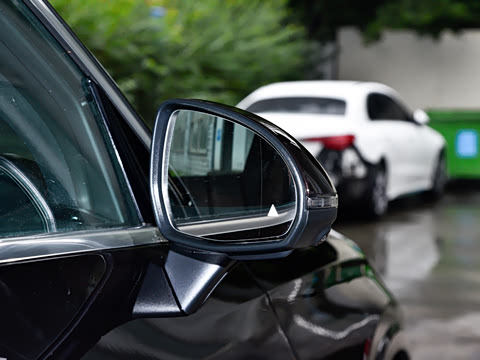 2026�� GLC 300 L 4MATIC ������ 7��