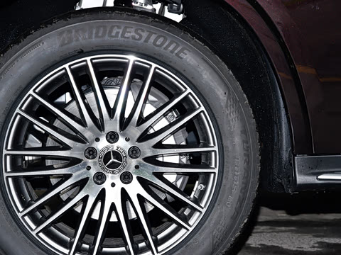 2026�� GLC 300 L 4MATIC ������ 7��