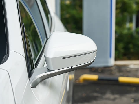 2025�� �Ŀ� xDrive25L ������װ