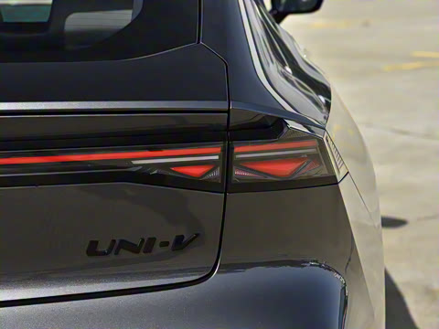 2025�� ������ 2.0T ������