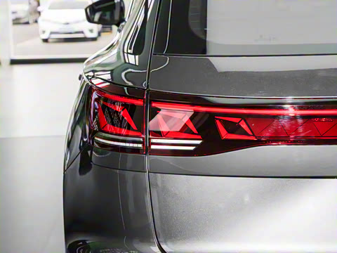 2025�� �Ŀ� 2.0TSI ��Ӱ��