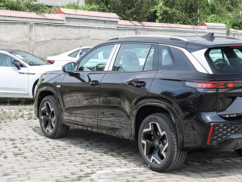 2026�� ̽��L 380TSI ��������