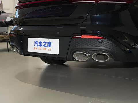 2026�� 2.0T Trophy+ �����˶���