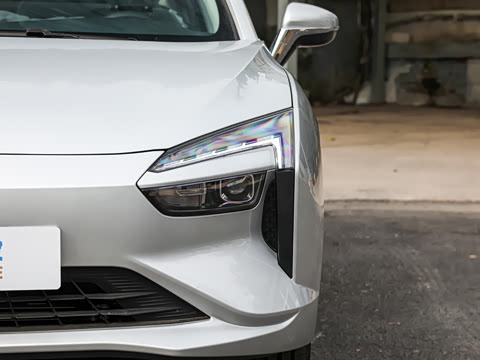 2026�� 705km MAX����������