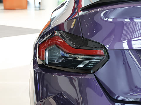 2026�� M240i xDrive