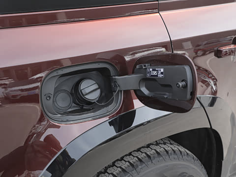 2026�� 110 3.0T P400 �����ر��