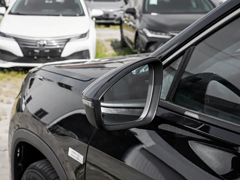 2026�� �Ŀ� ̽��L 300TSI ������Ӣ