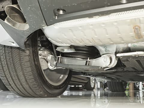 2025�� 3.0 L6 400PS �����ӳ���