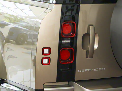 2025�� 130 3.0T P400 ����������