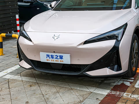 2025�� �Ŀ� 560PRO 185kW