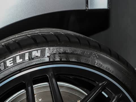 2025�� AMG CLA 45 S 4MATIC+