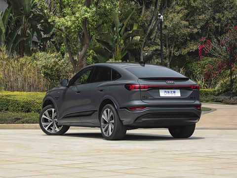 2026�� quattro Ǭ���Ǽݰ�