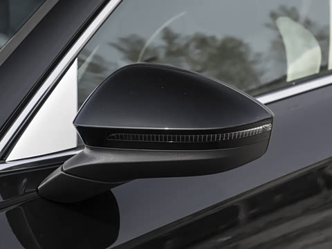 2026�� L 300TSI DSG ������