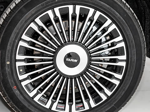 2026�� ���̰� 230����� 7��