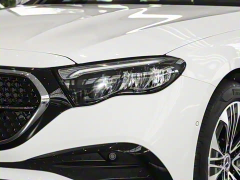 2024�� E 350 e L ���ʽ��϶����˶��γ�