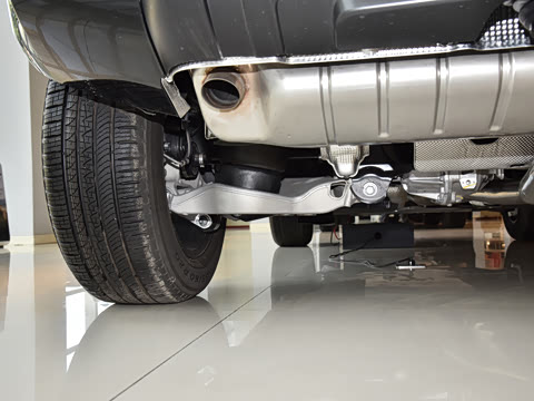 2026�� 110 3.0T P400 X-Dynamic HSE