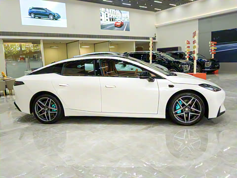 2025�� �Ŀ� 630 Max��