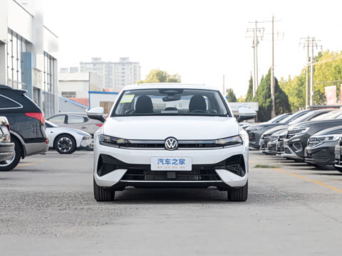 2026�� L 300TSI DSG ������