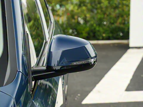 2025�� xDrive25Li M�˶���ҹ��װ