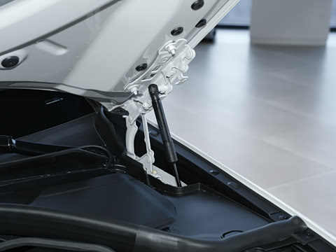 2026�� 325Li M�˶���װ