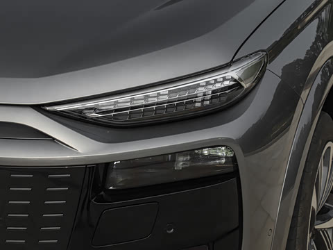 2026�� quattro Ǭ���Ǽݰ�
