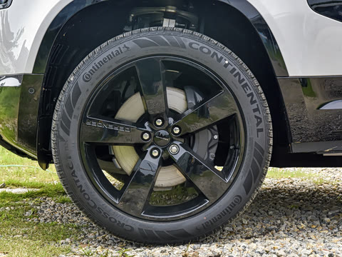 2026�� 110 3.0T X-Dynamic HSE