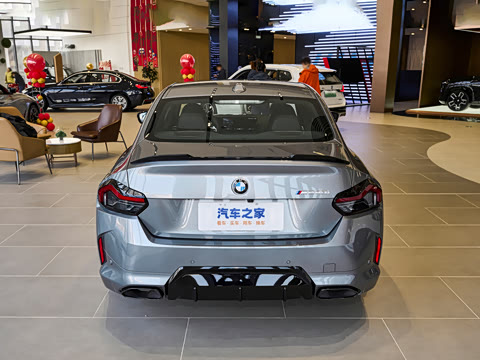 2026�� M240i