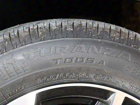 2026�� 1.6L CVT�ڽ��