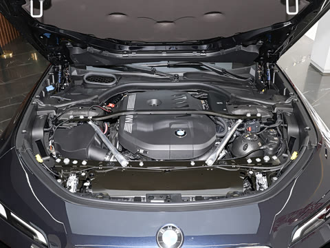 2026�� 735Li ������װ