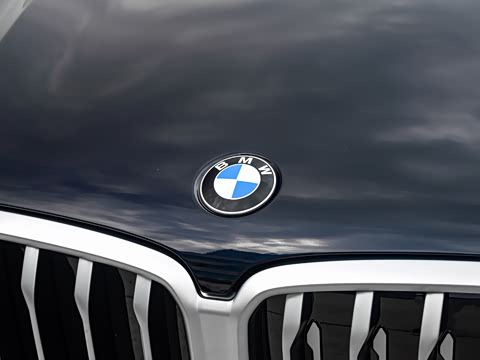 2026�� xDrive40i ������ M�˶���װ