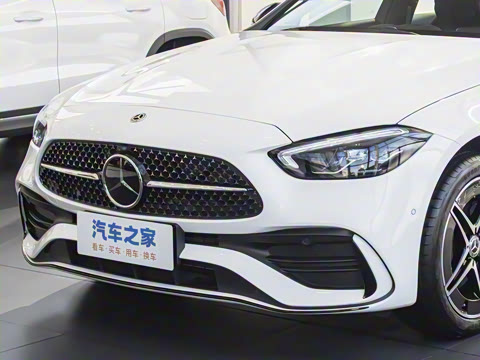 2026�� C 260 L �ҹ�˶���