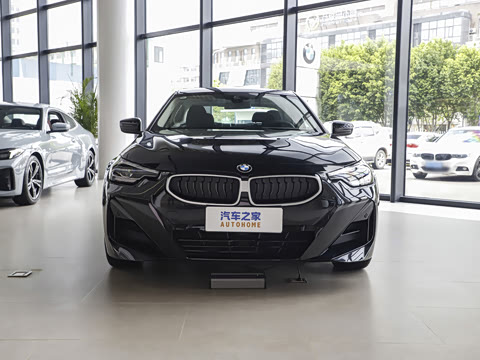 2026�� 225i M�˶���ҹ��װ