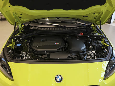 2026�� M235L