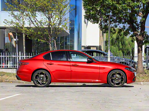 2026 2.0T 280HP Intensaر