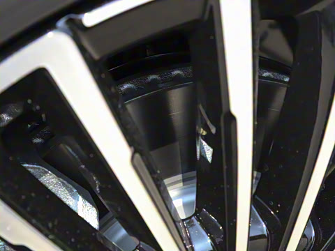 2025�� 185KM�����