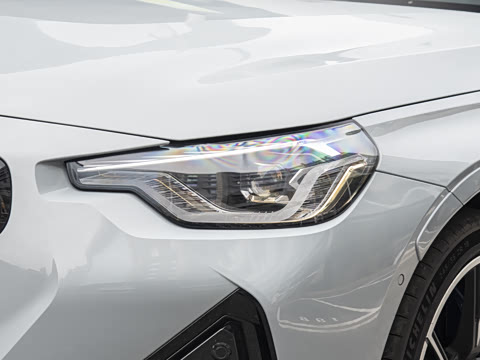 2026�� M240i xDrive