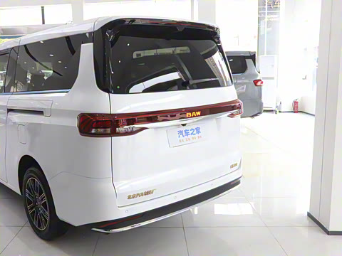 2026�� ���̰� 230������ 7��