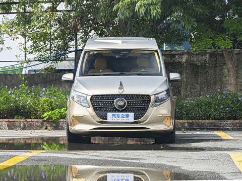 2025�� 2.0T �����